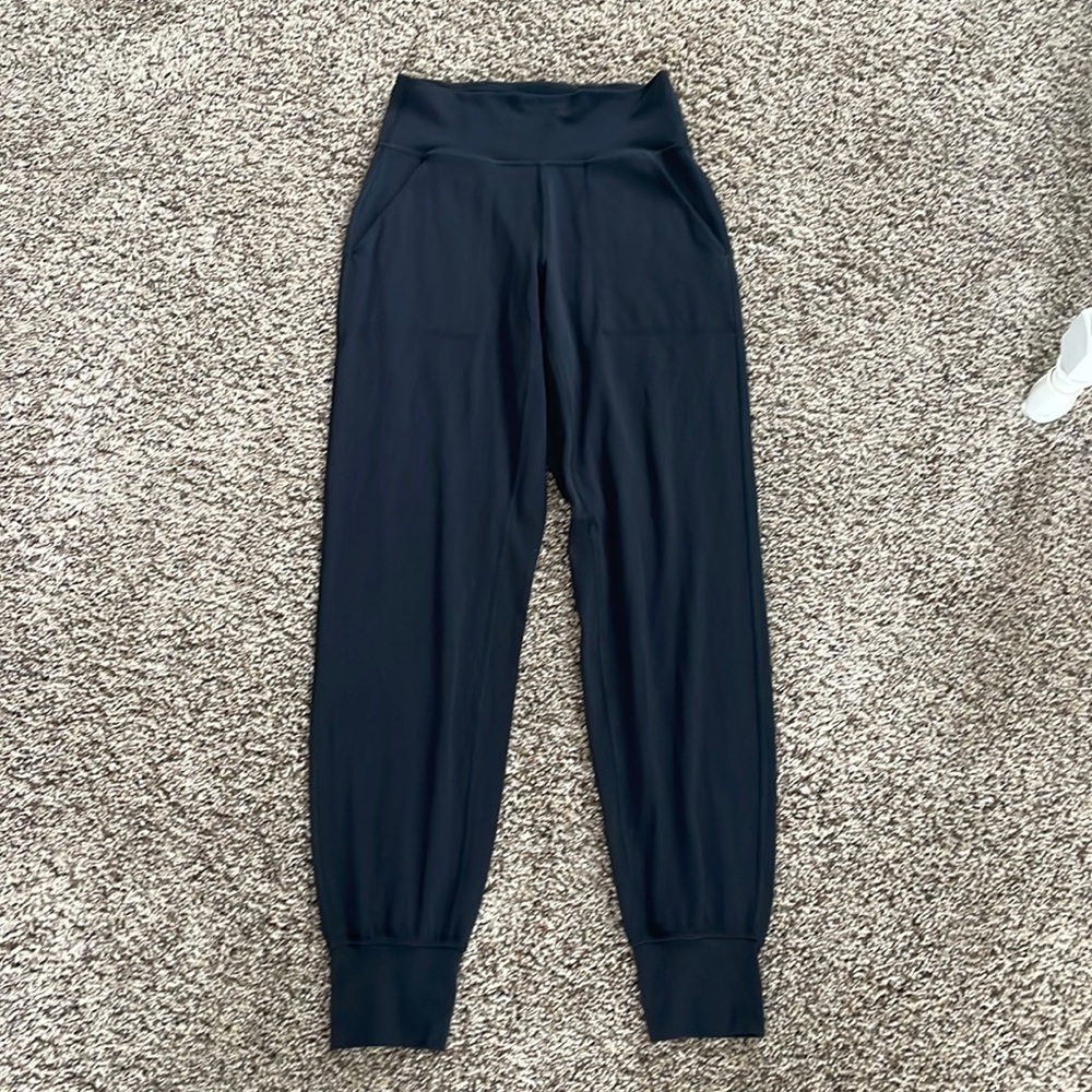 Lululemon align high-rise jogger (black) size:6